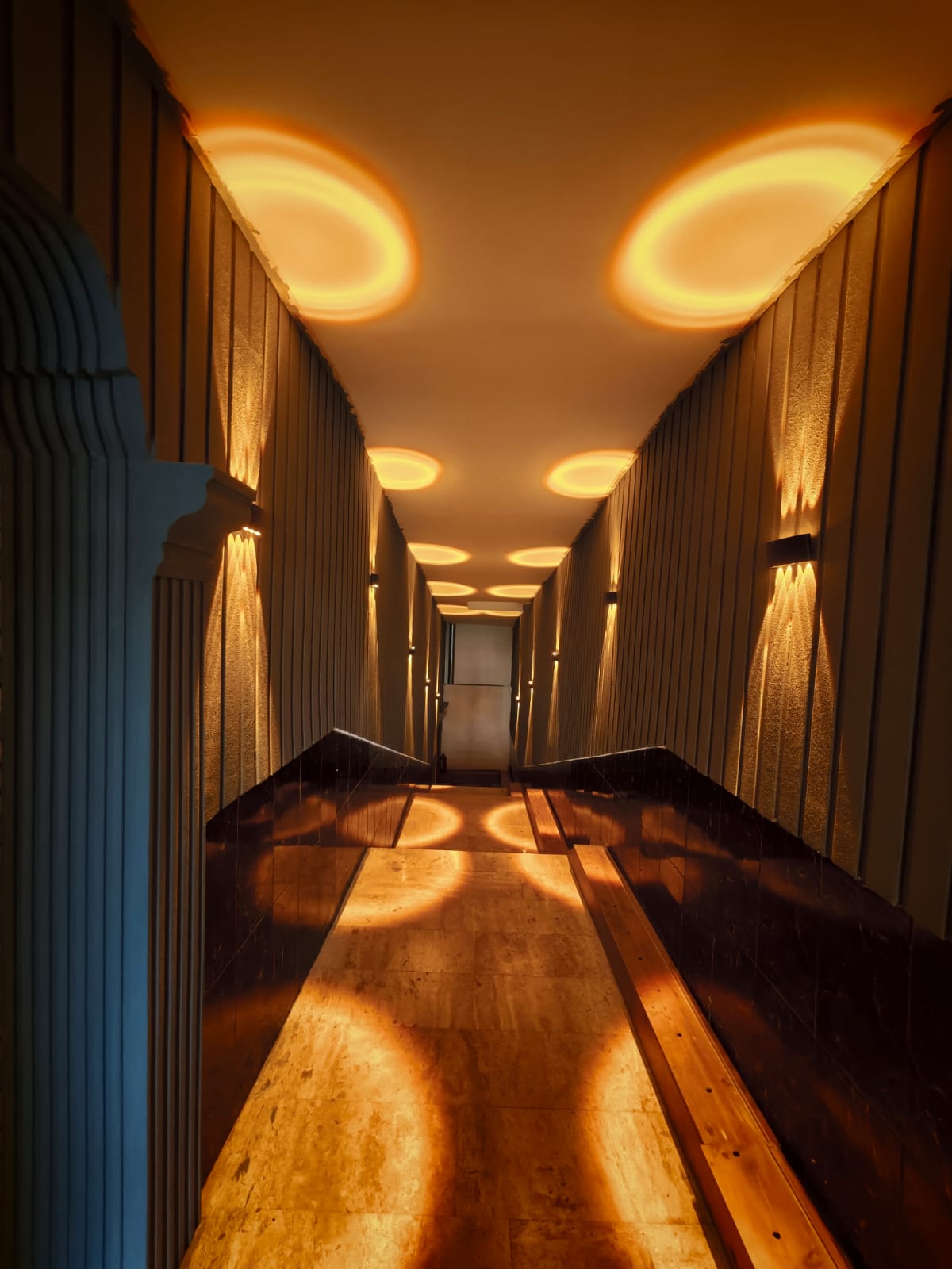 Dora Spa huzur veren mistik koridor
